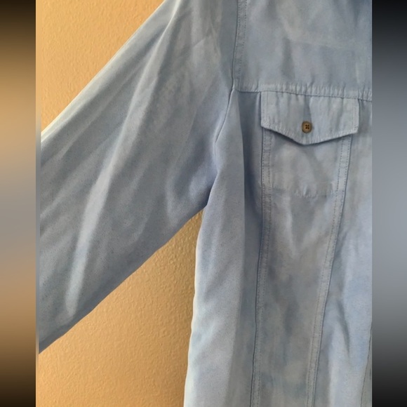 CROFT&BARROW Light Blue Suede Long Sleeve Button Down Shirt SIZE M - Picture 3 of 10
